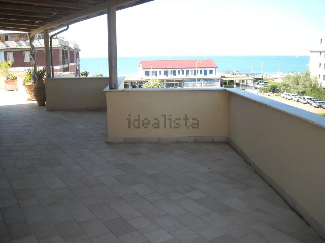 Attico in vendita a Tenuta di Marinella, Sarzana