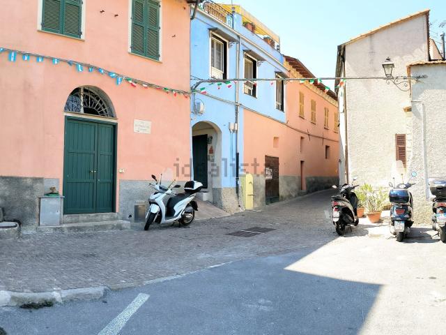 Appartamento in vendita a Imperia, Liguria