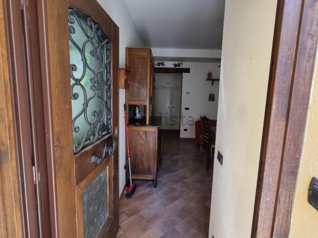 Appartamento in vendita a Scacciati, Roma Capitale