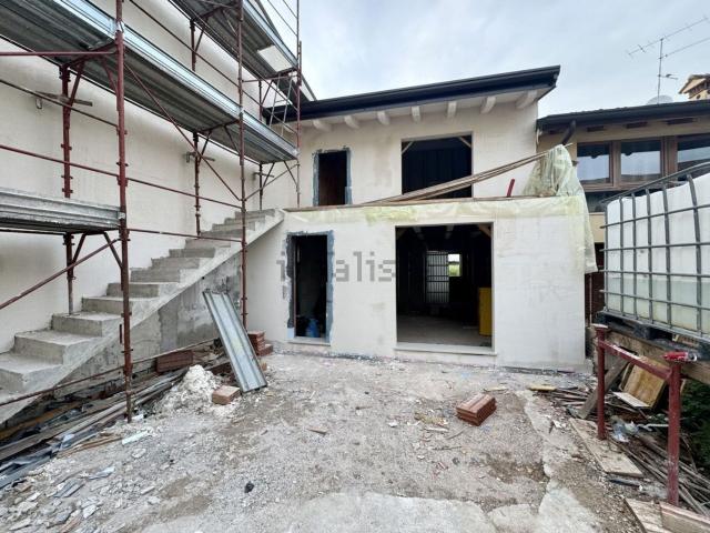 Appartamento in vendita a Villafranca Di Verona, Veneto