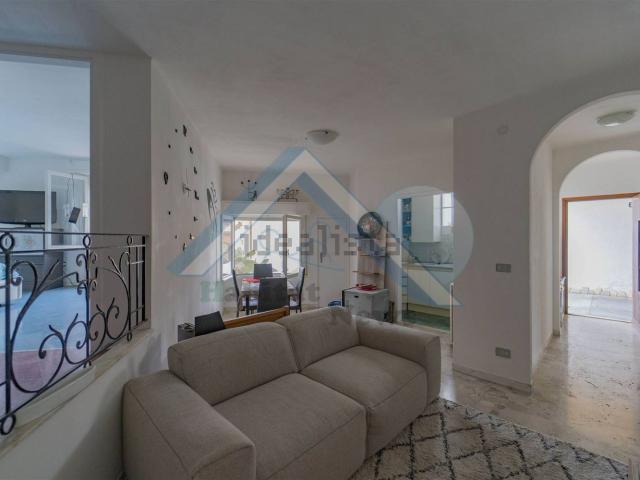 Appartamento in vendita a Bordighera, Liguria