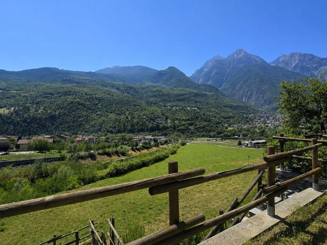 Appartamento in vendita a Nus, Aosta
