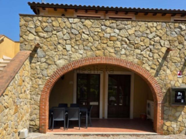 Appartamento in vendita a Magliano In Toscana, Toscana