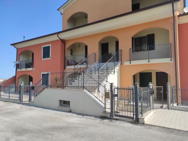 Appartamento in vendita a Strada, Marche