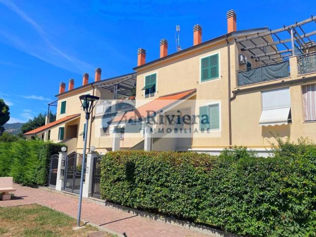 Appartamento in vendita a San Bartolomeo Al Mare, Liguria