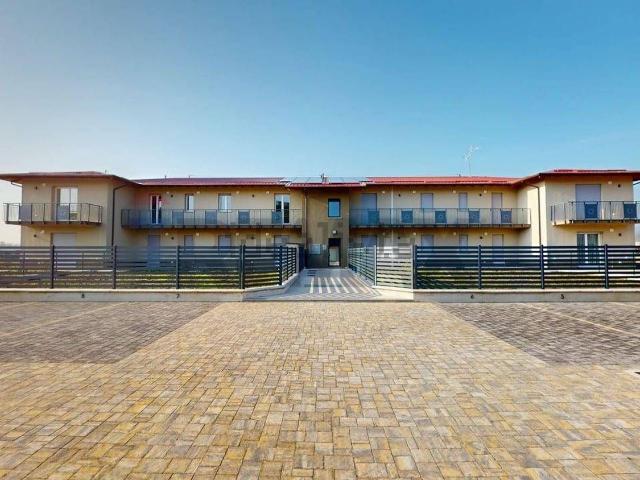 Appartamento in vendita a Cava Manara, Lombardia