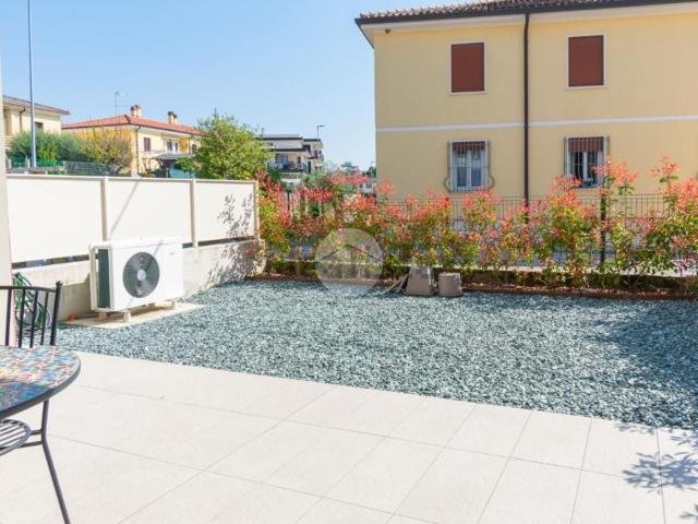 Appartamento in vendita a Corrubbio di Negarine, San Pietro In Cariano
