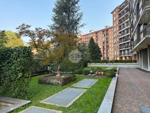Appartamento in vendita a Villaggio Ambrosiano, Paderno Dugnano
