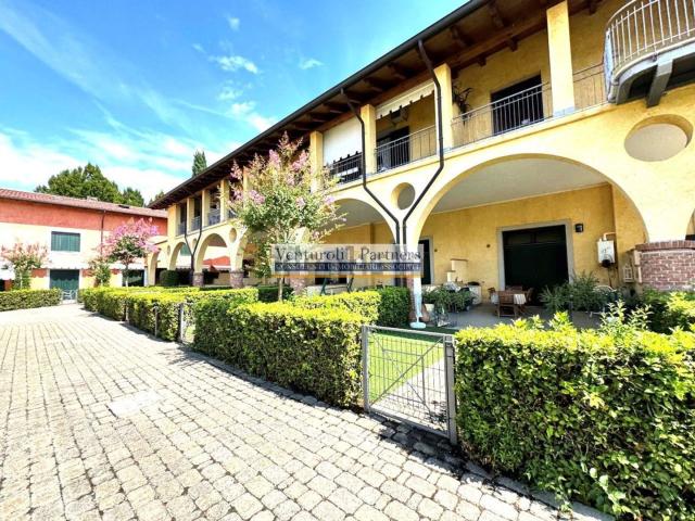 Appartamento in vendita a Sirmione, Lombardia