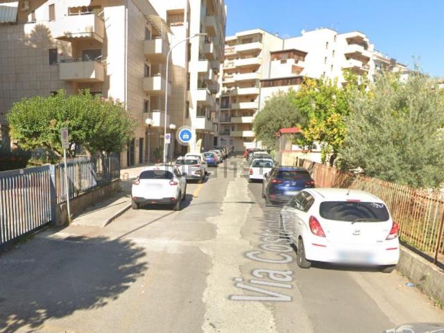 Appartamento in vendita a Quartiere Tribunale, Calabria