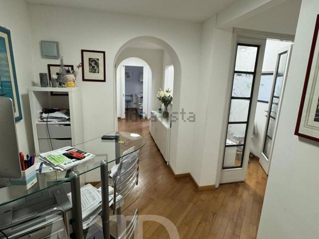 Appartamento in vendita a Quartiere 2, Firenze