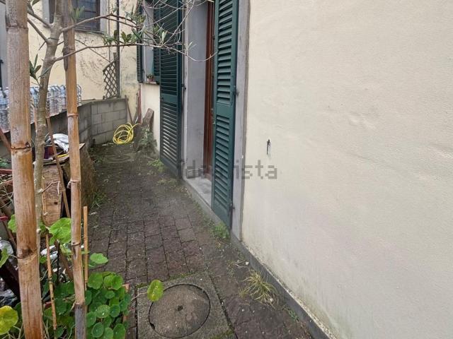 Appartamento in vendita a Collesalvetti, Toscana
