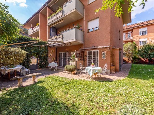 Appartamento in vendita a Squarciarelli, Roma Capitale