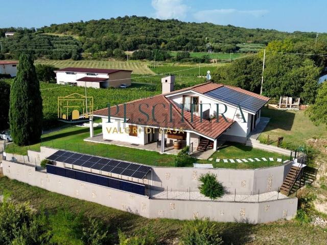 Appartamento in vendita a Valeggio Sul Mincio, Veneto
