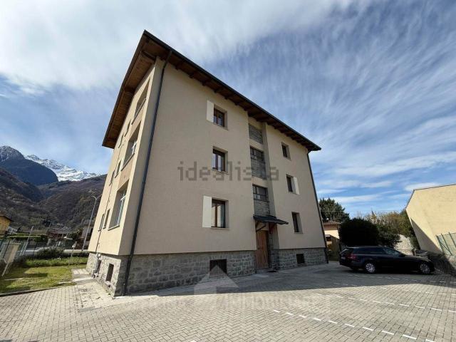 Appartamento in vendita a Delebio, Lombardia