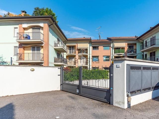 Appartamento in vendita a Lainate, Milano