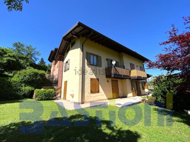 Appartamento in vendita a Premolo, Lombardia