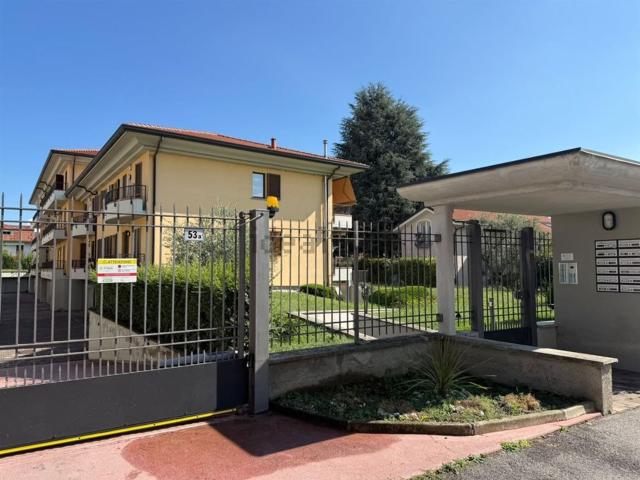 Appartamento in vendita a Cabiate, Como