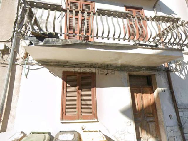 Appartamento in vendita a Carsoli, L'Aquila