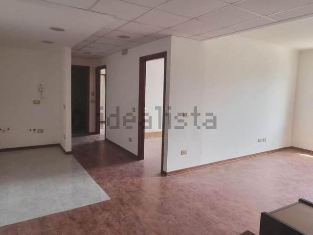 Appartamento in vendita a Municipio Roma X, Roma Capitale