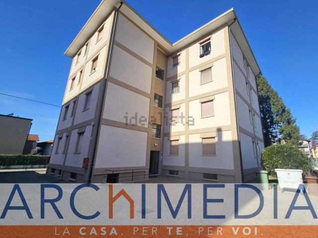 Appartamento in vendita a Malnate, Lombardia