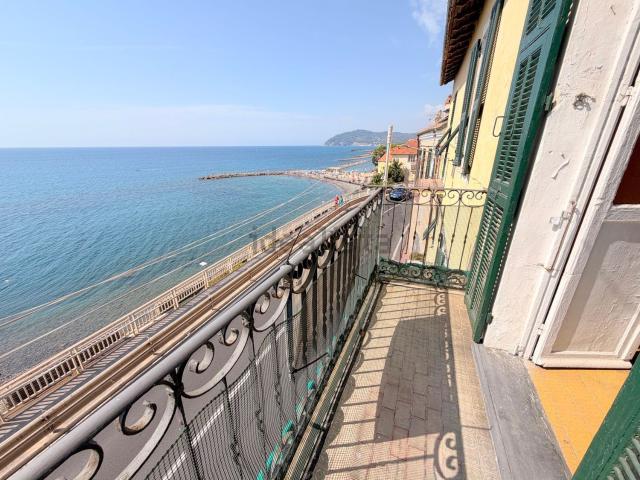 Appartamento in vendita a Capo Mimosa, Cervo