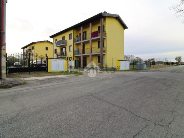 Appartamento in vendita a Castelletto Di Branduzzo, Lombardia