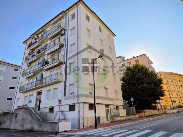 Appartamento in vendita a Porta Maggiore, Marche