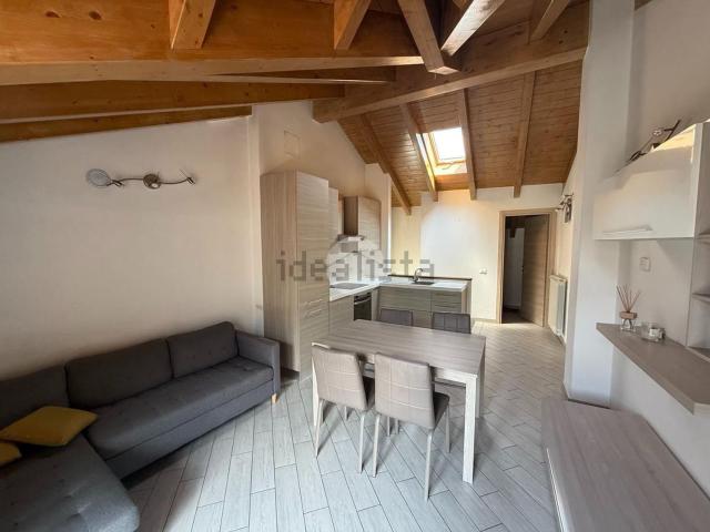 Appartamento in vendita a Comunità montana della valle Camonica, Esine