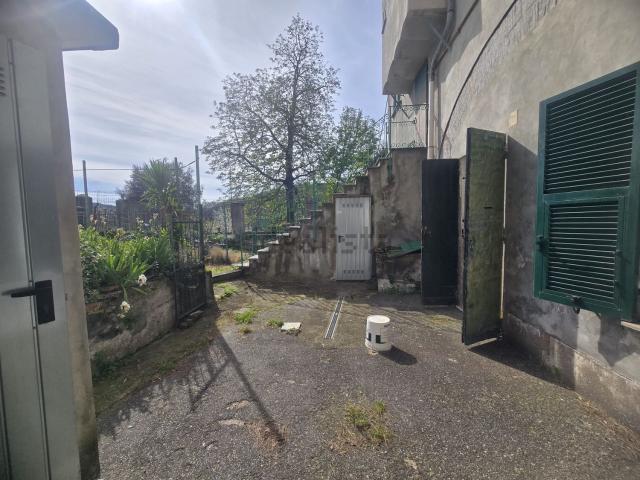 Appartamento in vendita a Val Polcevera, Serra Riccò