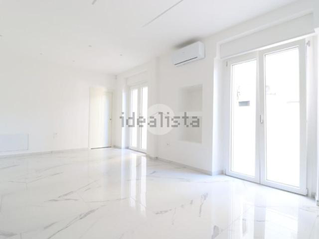 Appartamento in vendita a Marina centro, Marche