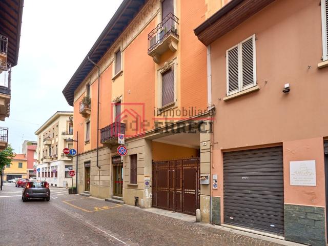 Appartamento in vendita a Arcore, Lombardia