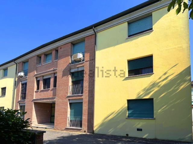 Appartamento in vendita a Ferrara, Reggio Emilia