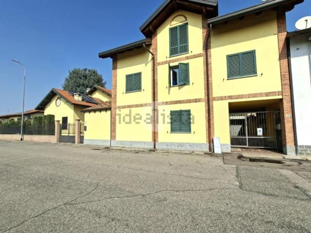 Appartamento in vendita a Roveda, Sedriano