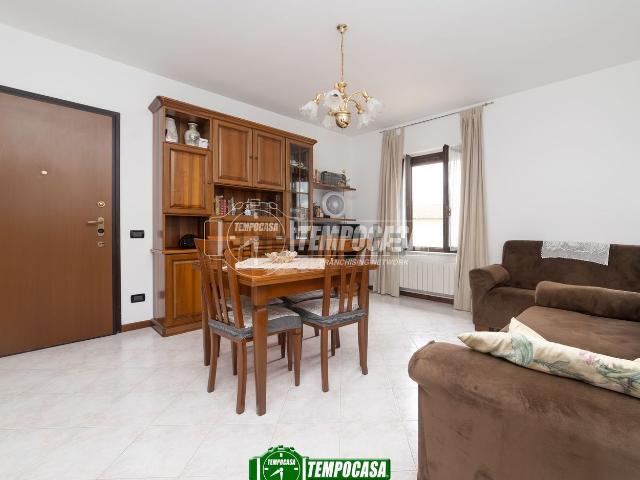 Appartamento in vendita a Bonate Sotto, Lombardia
