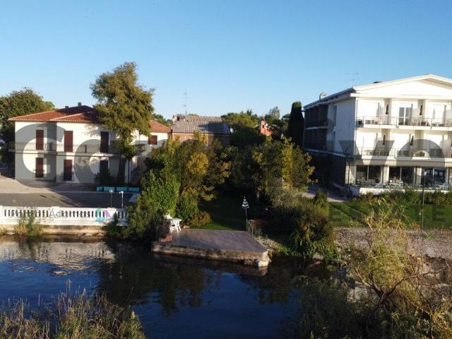 Attico in vendita a Colombare, Sirmione