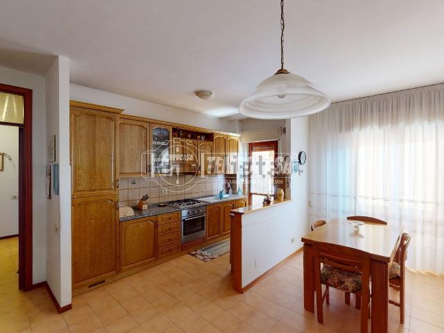 Appartamento in vendita a Marche, Macerata