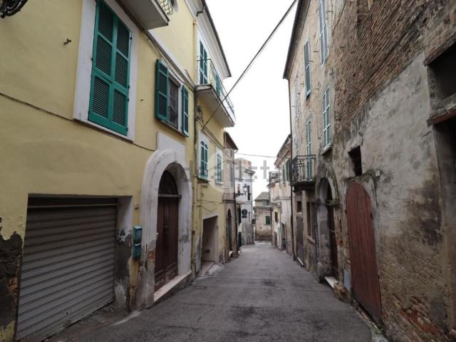 Appartamento in vendita a Città Sant'Angelo, Pescara