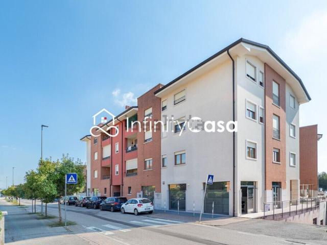 Appartamento in vendita a Sommacampagna, Verona