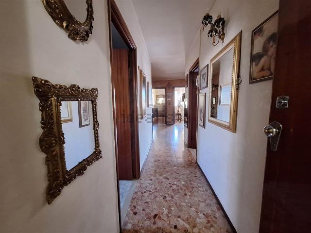 Appartamento in vendita a Marche, Macerata