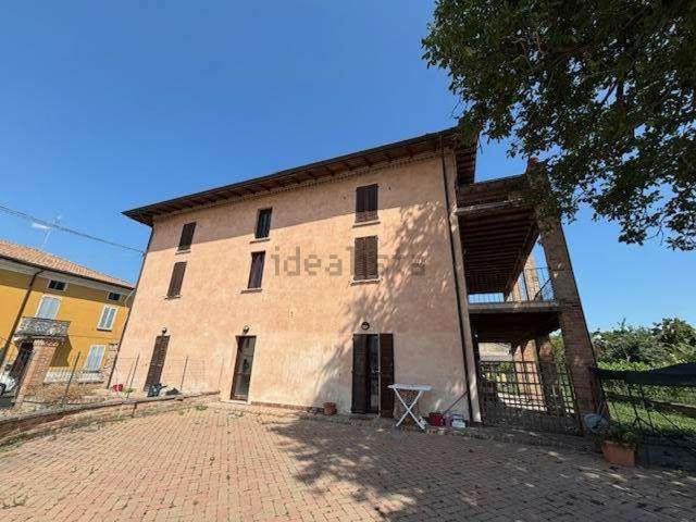 Appartamento in vendita a Polesine Zibello, Polesine Parmense