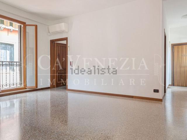 Appartamento in vendita a Venezia-Murano-Burano, Venezia