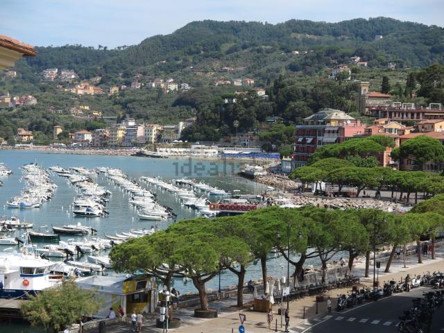 Appartamento in vendita a Carbognano, Lerici