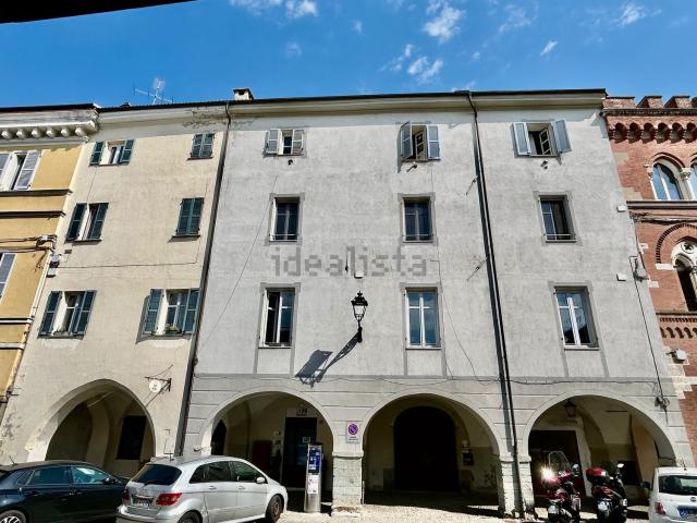Appartamento in vendita a Centro Storico, Piemonte