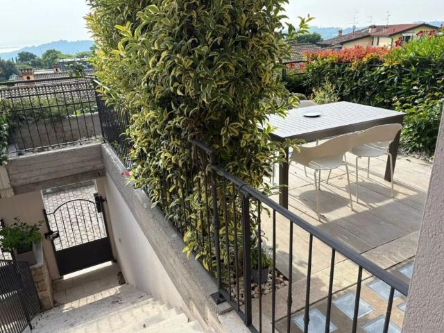 Appartamento in vendita a Lonato, Lombardia