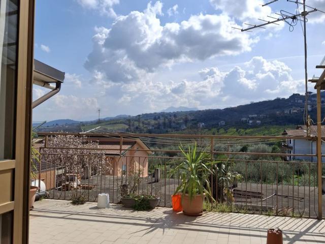Appartamento in vendita a Calvi, Campania