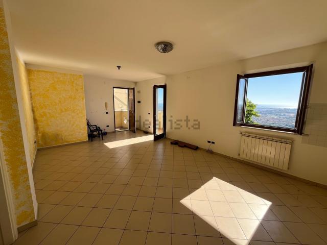 Appartamento in vendita a San Carlo, Marina Di Massa