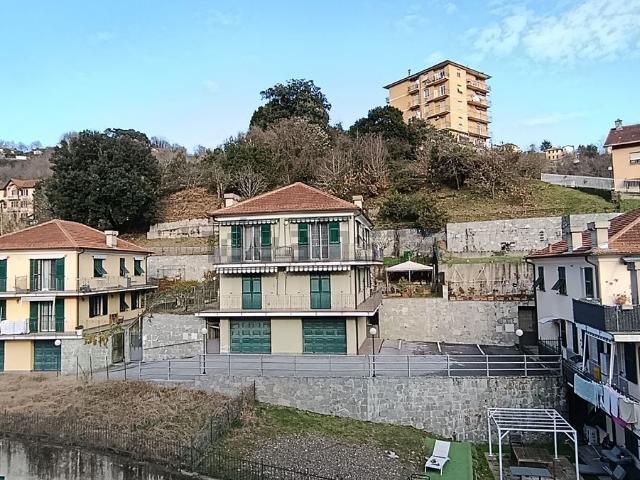 Appartamento in vendita a Val Polcevera, Serra Riccò