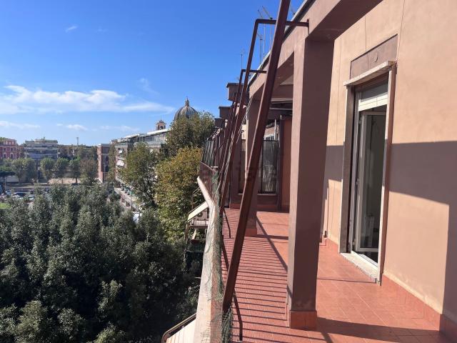 Attico in vendita a Lido di Ostia Levante, Roma