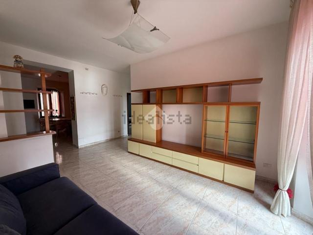 Appartamento in vendita a Baschi, Terni